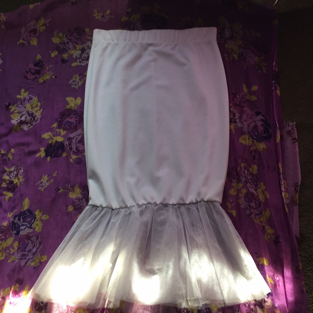 Pencil skirt